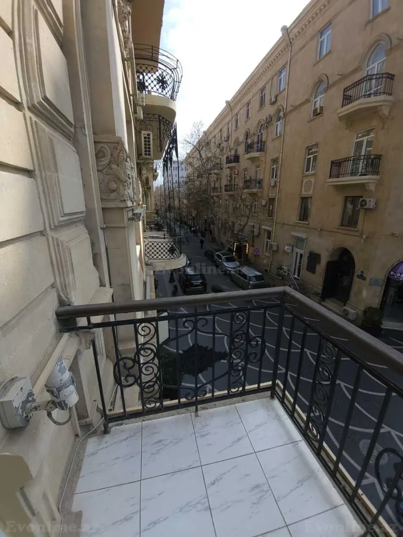 Kirayə verilir 2 otaqlı Mənzil Köhnə tikili 40 m² Sahil m. - şəkil 2