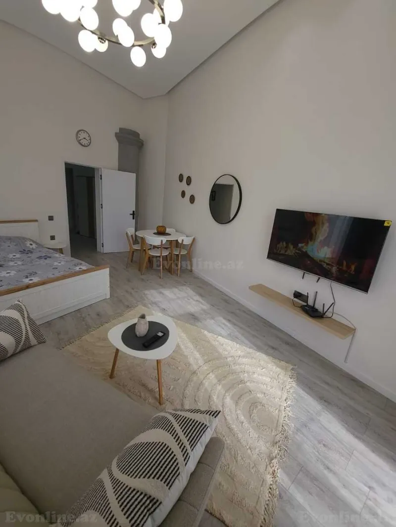 Kirayə verilir 2 otaqlı Mənzil Köhnə tikili 40 m² Sahil m. - şəkil 13