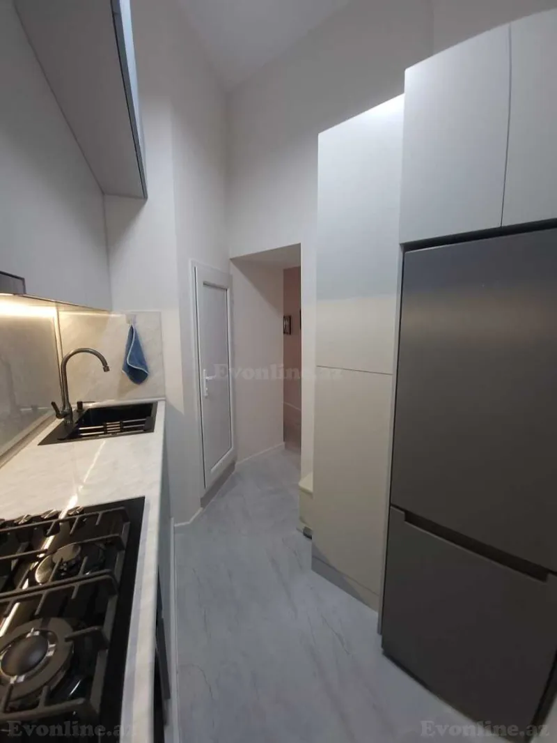 Kirayə verilir 2 otaqlı Mənzil Köhnə tikili 40 m² Sahil m. - şəkil 19