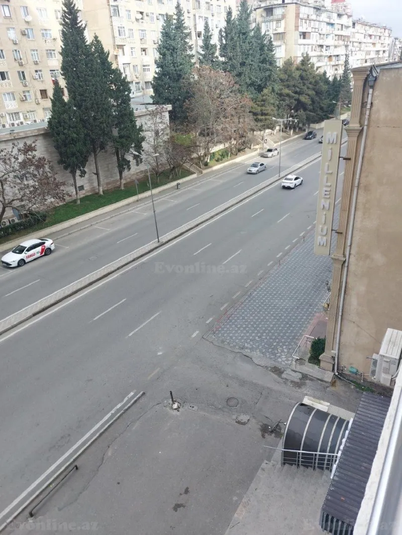 Satılır 3 otaqlı Mənzil Yeni tikili 95 m² 4-cü mikrorayon