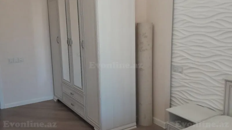 Kirayə verilir 2 otaqlı Mənzil Yeni tikili 75 m² İnşaatçılar m. - şəkil 9