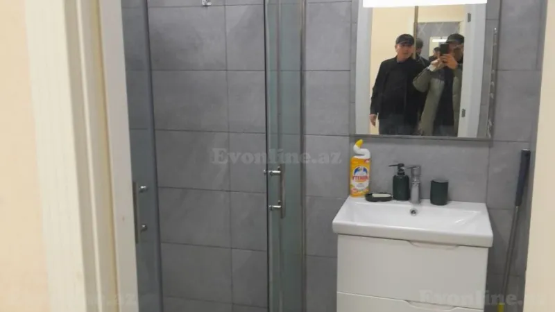 Kirayə verilir 2 otaqlı Mənzil Yeni tikili 75 m² İnşaatçılar m. - şəkil 12