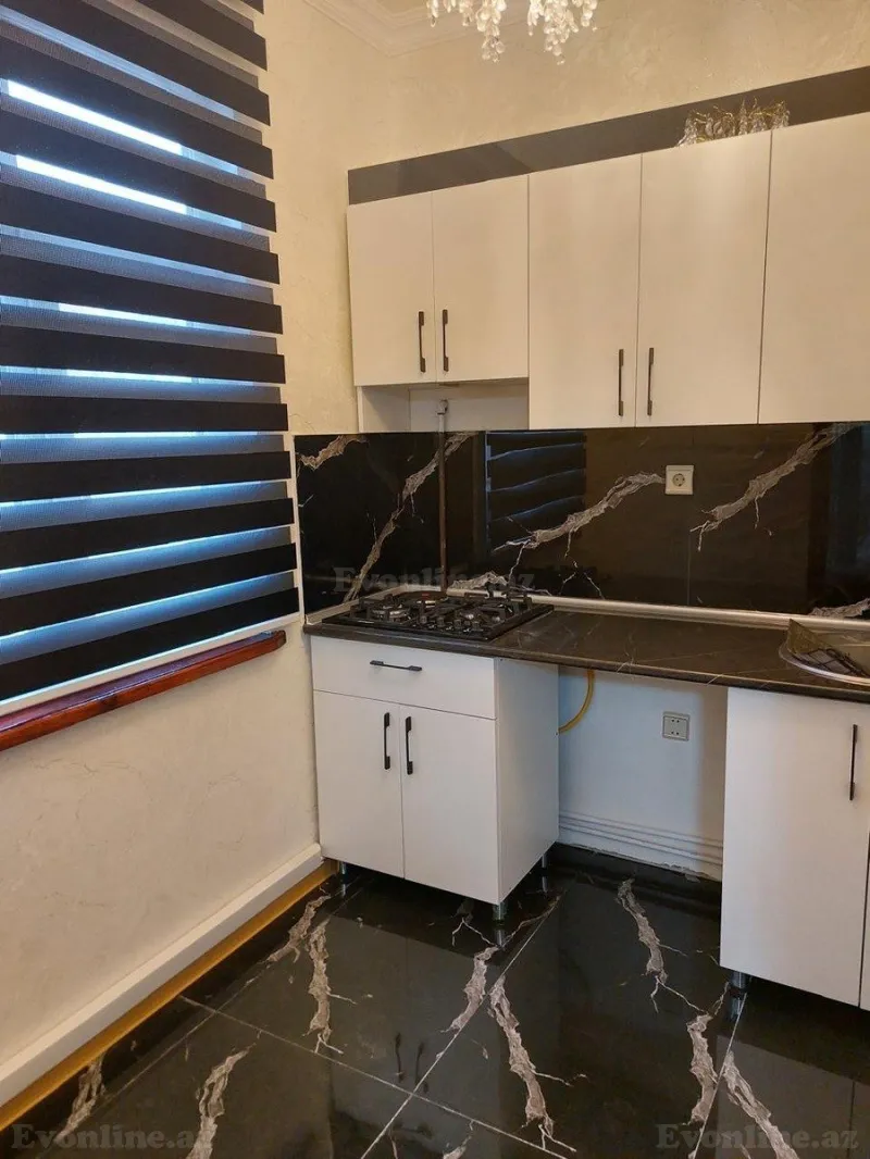 Satılır 2 otaqlı Mənzil Köhnə tikili 55 m² 4-cü mikrorayon