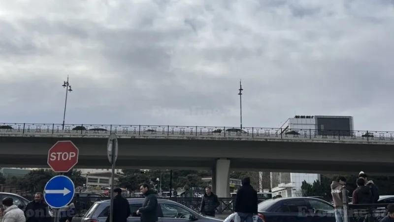 Satılır 2 otaqlı Mənzil Köhnə tikili 33 m² 1-ci mikrorayon