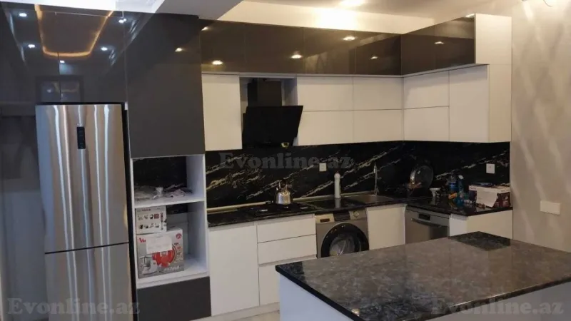 Kirayə verilir 3 otaqlı Mənzil Yeni tikili 140 m² Xətai m. - şəkil 2