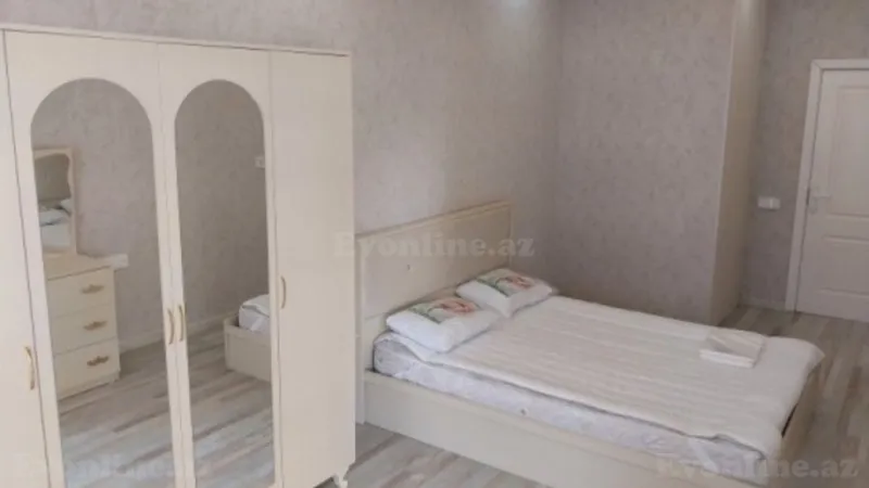 Kirayə verilir 3 otaqlı Mənzil Yeni tikili 140 m² Xətai m. - şəkil 12