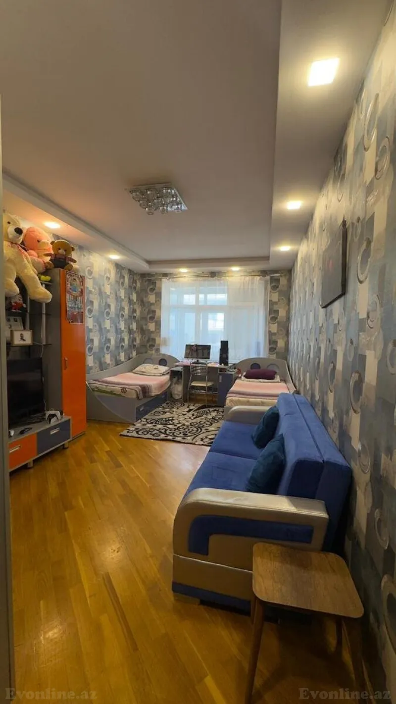 Satılır 4 otaqlı Mənzil Yeni tikili 205 m² Nizami m.