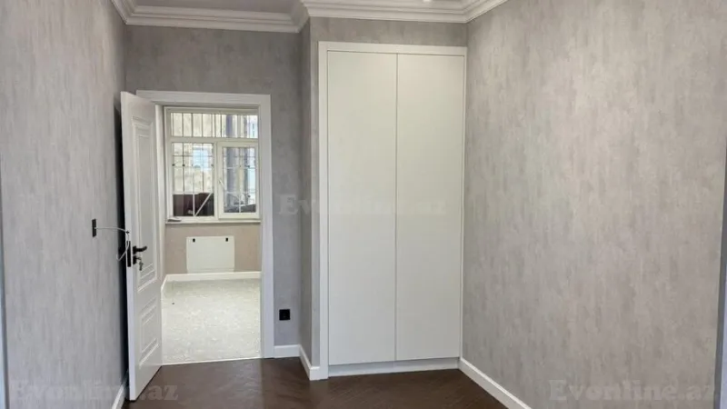 Satılır 3 otaqlı Mənzil Köhnə tikili 75 m² Gənclik m. - şəkil 10