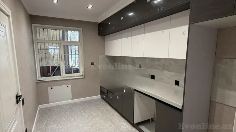 Satılır 3 otaqlı Mənzil Köhnə tikili 75 m² Gənclik m. - şəkil 11