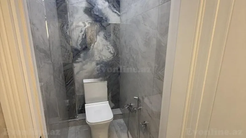 Satılır 3 otaqlı Mənzil Köhnə tikili 75 m² Gənclik m. - şəkil 16