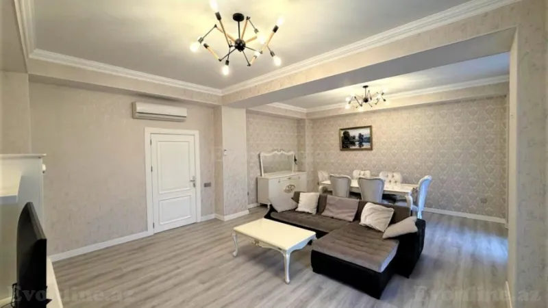 5 otaqlı Mənzil 220 m² Xətai m. Kirayə verilir