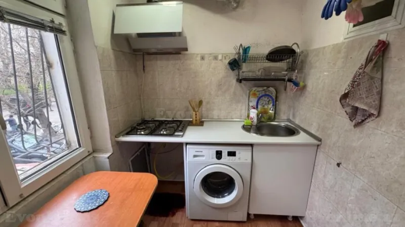 Satılır 2 otaqlı Mənzil Köhnə tikili 60 m² Yasamal - şəkil 16