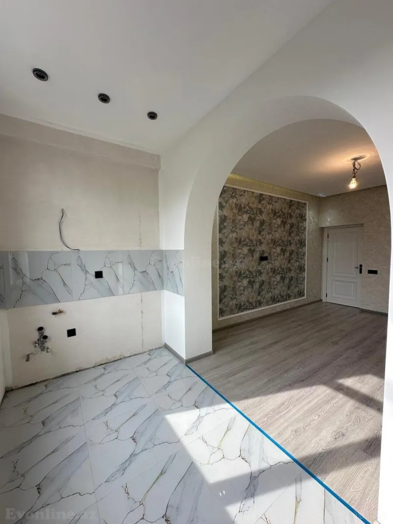 Satılır 2 otaqlı Mənzil Köhnə tikili 66 m² Suraxanı r. - şəkil 5