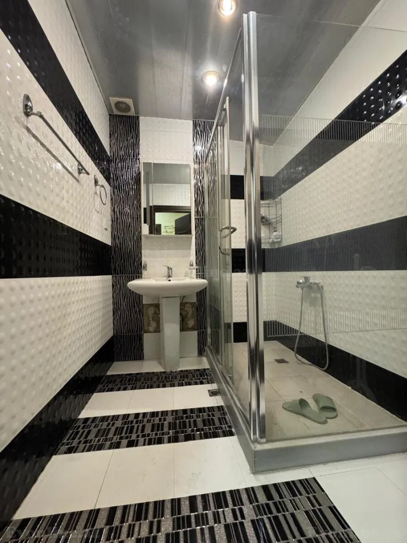 Satılır 2 otaqlı Mənzil Yeni tikili 85 m² Elmlər Akademiyası m. - şəkil 10