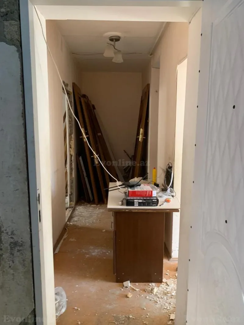 Satılır 2 otaqlı Mənzil Köhnə tikili 70 m² Azadlıq prospekti m. - şəkil 9