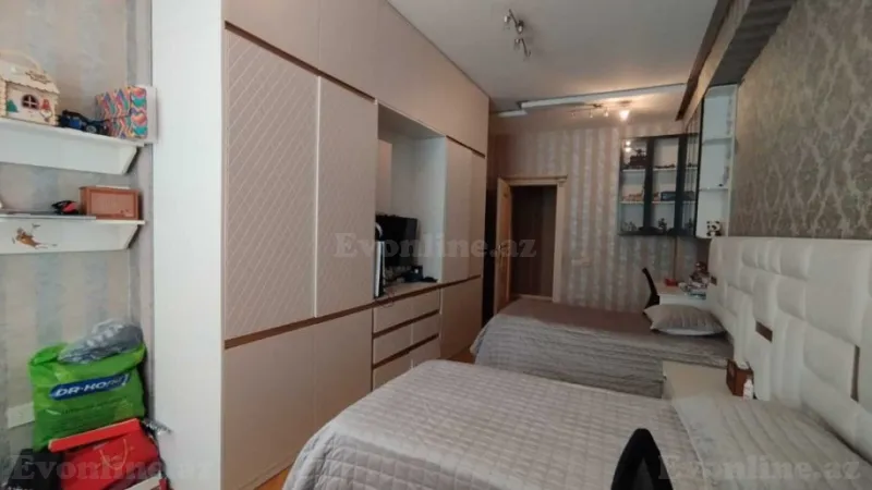 Satılır 4 otaqlı Mənzil Yeni tikili 150 m² 4-cü mikrorayon - şəkil 6