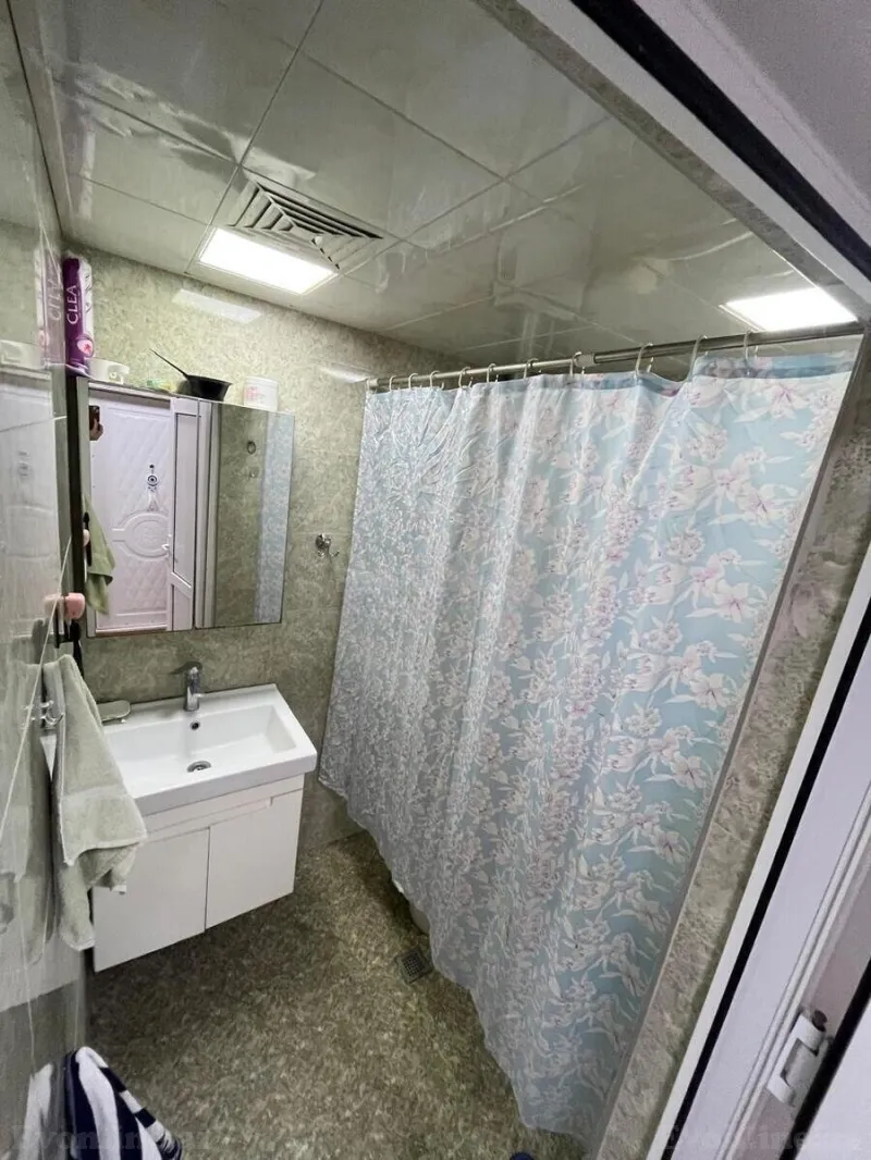 Satılır 2 otaqlı Mənzil Köhnə tikili 65 m² 8 Noyabr m. - şəkil 7