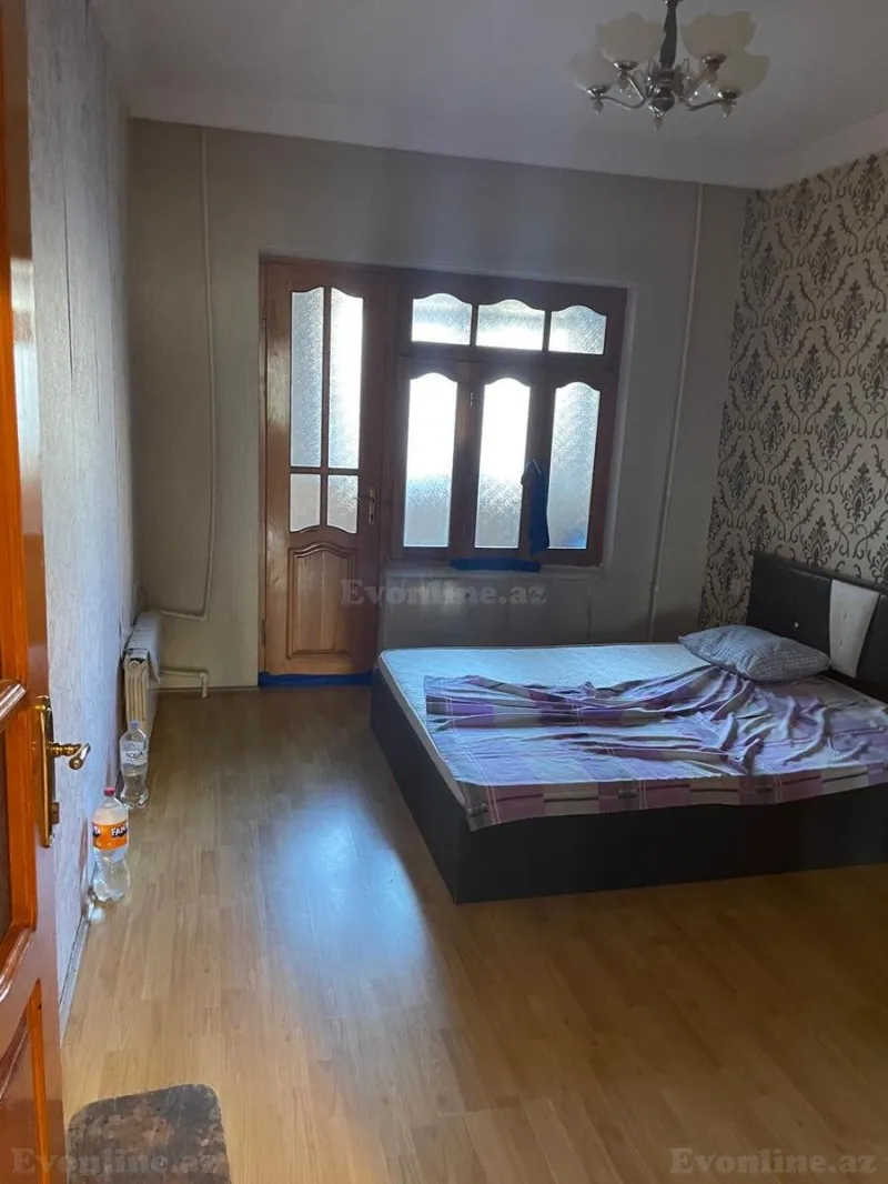 Satılır 2 otaqlı Mənzil Köhnə tikili 65 m² Binəqədi r. - şəkil 4