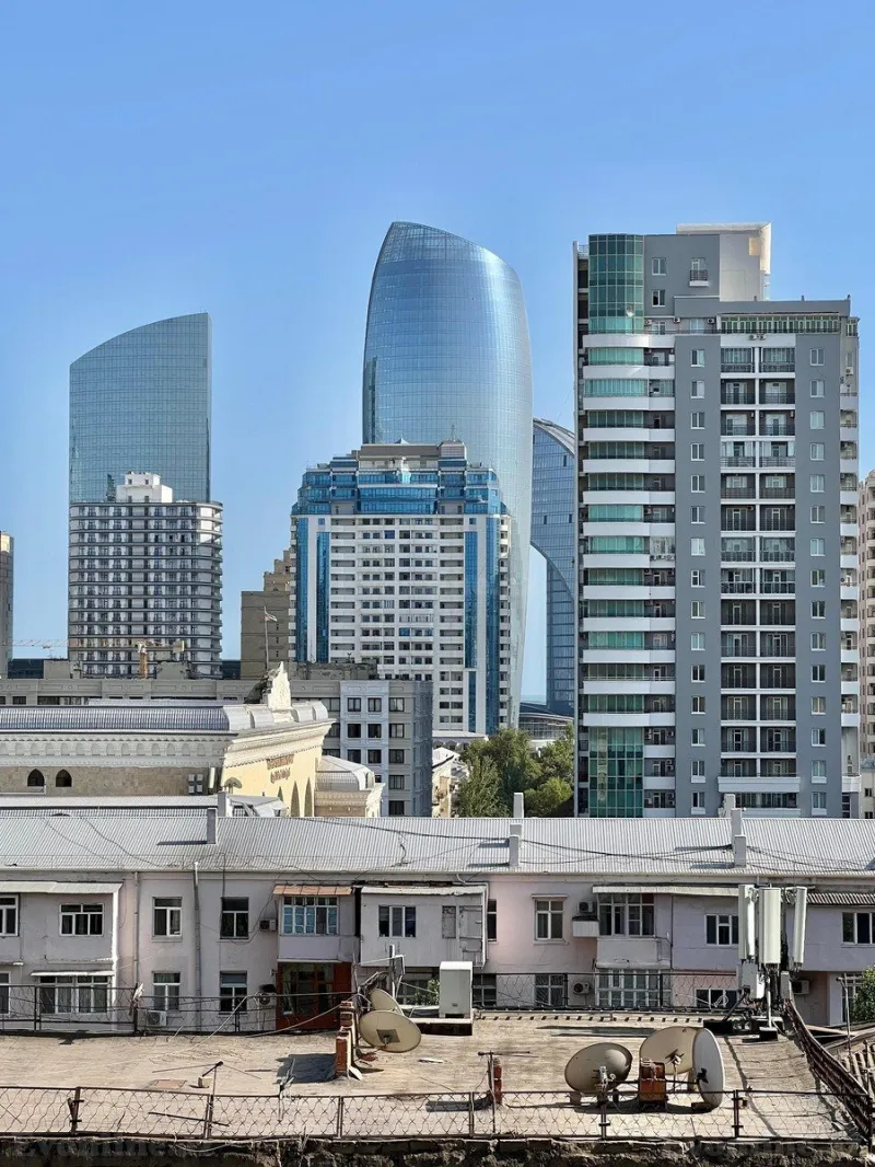 Satılır 3 otaqlı Mənzil Yeni tikili 108 m² 28 May m. - şəkil 25