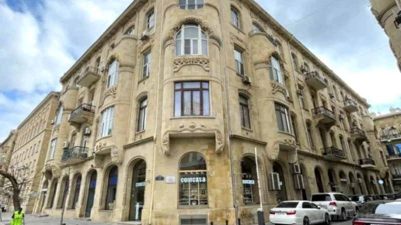 Satılır 3 otaqlı Mənzil Köhnə tikili 85 m² Sahil m.