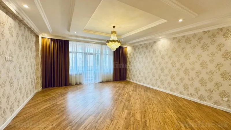 Satılır 3 otaqlı Mənzil Yeni tikili 170 m² Avtovağzal m.