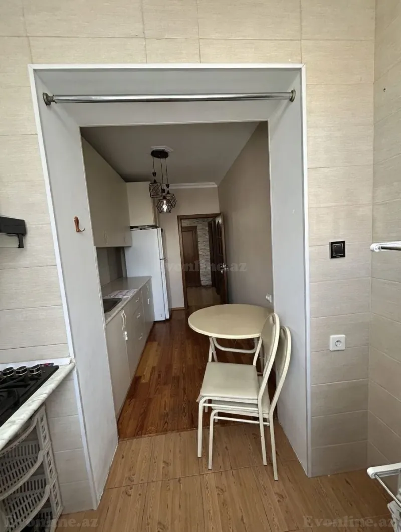 Satılır 2 otaqlı Mənzil Köhnə tikili 42 m² Əhmədli m. - şəkil 2