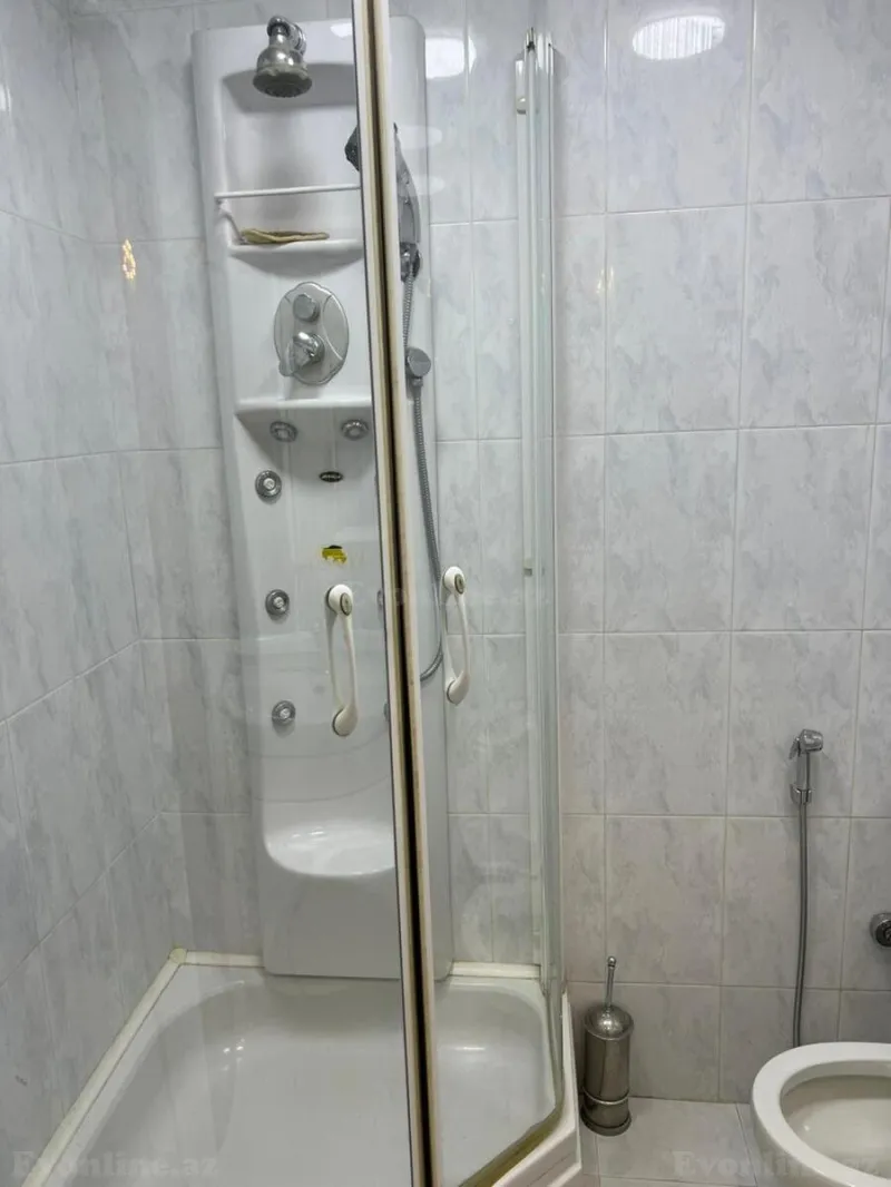 Kirayə verilir 3 otaqlı Mənzil Köhnə tikili 80 m² 28 May m. - şəkil 25