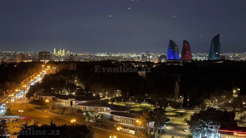 Satılır 3 otaqlı Mənzil Yeni tikili 136 m² Yasamal r. - şəkil 2