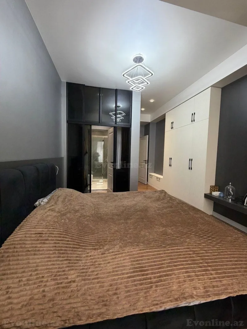 Satılır 3 otaqlı Mənzil Yeni tikili 136 m² Yasamal r. - şəkil 12