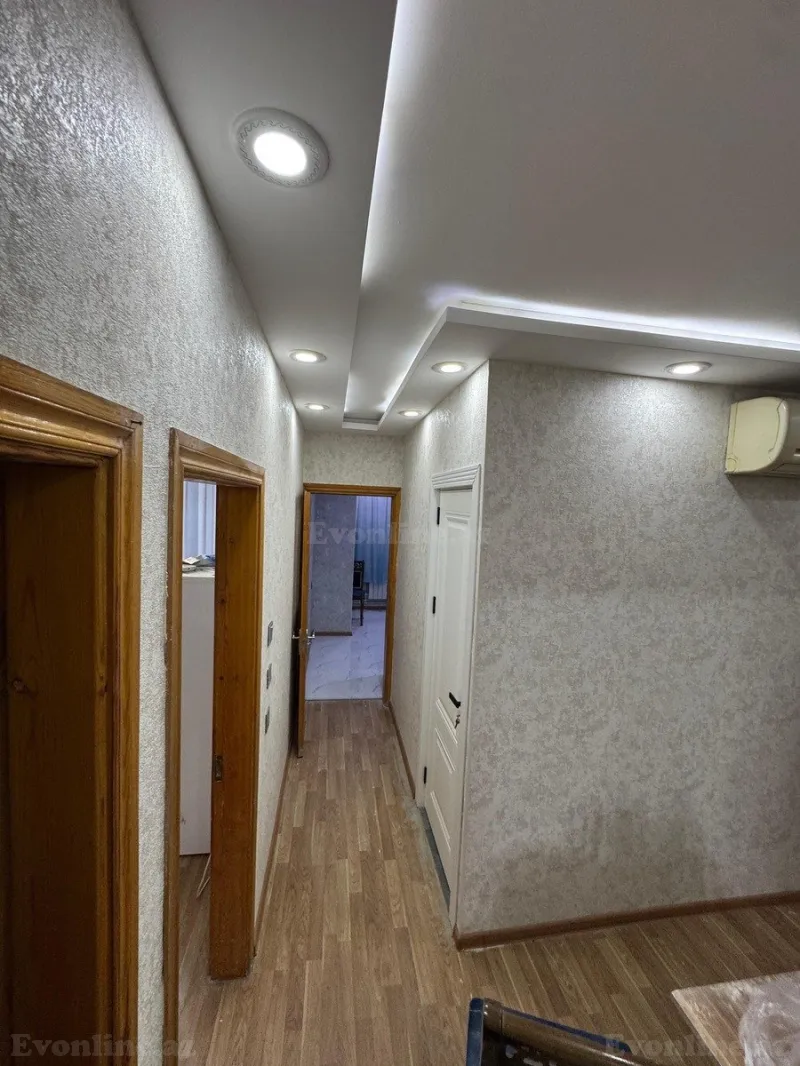 Kirayə verilir 3 otaqlı Mənzil Köhnə tikili 83 m² 8-ci mikrorayon