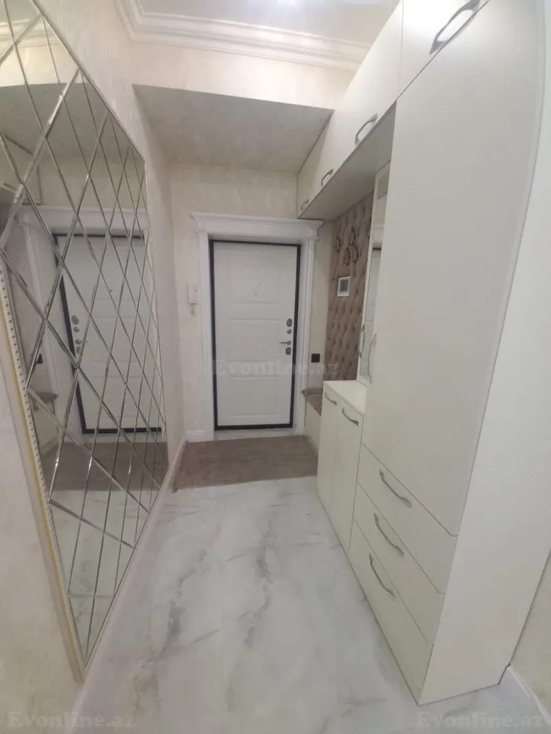 Kirayə verilir 3 otaqlı Mənzil Yeni tikili 135 m² Nəriman Nərimanov m.
