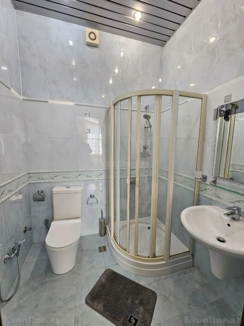 Kirayə verilir 4 otaqlı Mənzil Yeni tikili 200 m² 28 May m. - şəkil 18