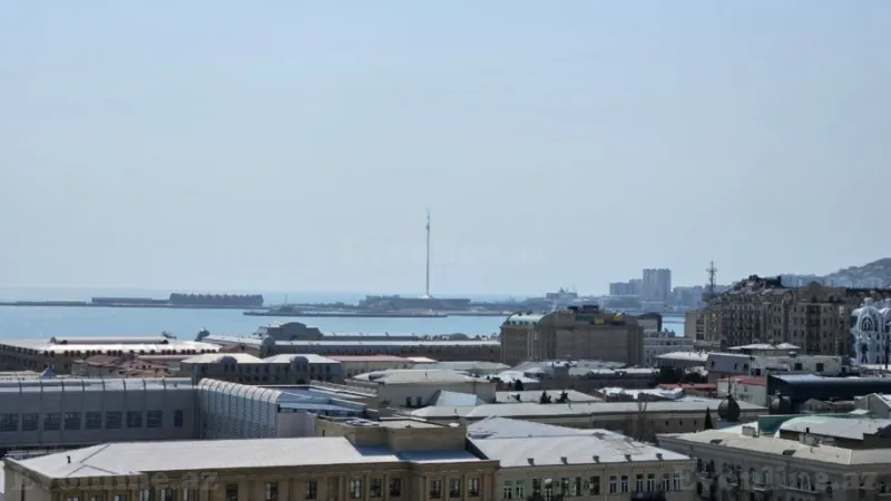 Kirayə verilir 4 otaqlı Mənzil Yeni tikili 200 m² 28 May m. - şəkil 23