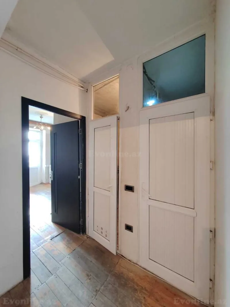 Satılır 3 otaqlı Mənzil Köhnə tikili 80 m² Xalqlar Dostluğu m. - şəkil 10