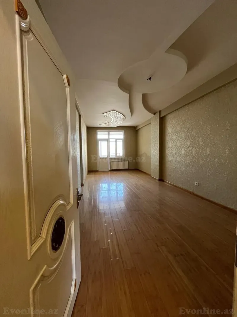 Satılır 3 otaqlı Mənzil Yeni tikili 135 m² 8 Noyabr m. - şəkil 3