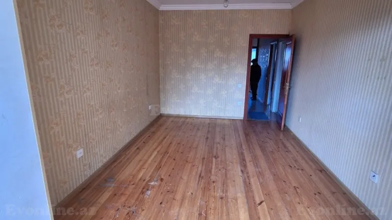 Satılır 2 otaqlı Mənzil Köhnə tikili 60 m² Həzi Aslanov m. - şəkil 3