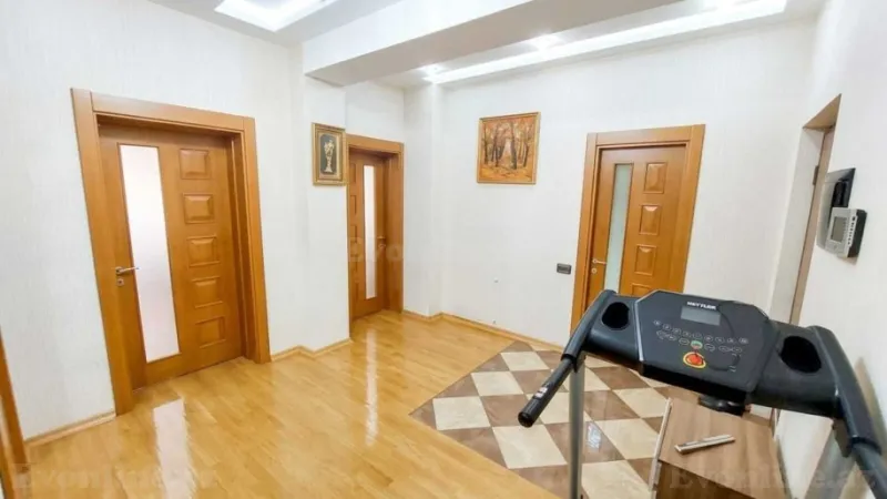 Kirayə verilir 4 otaqlı Mənzil Yeni tikili 165 m² Nizami m. - şəkil 7