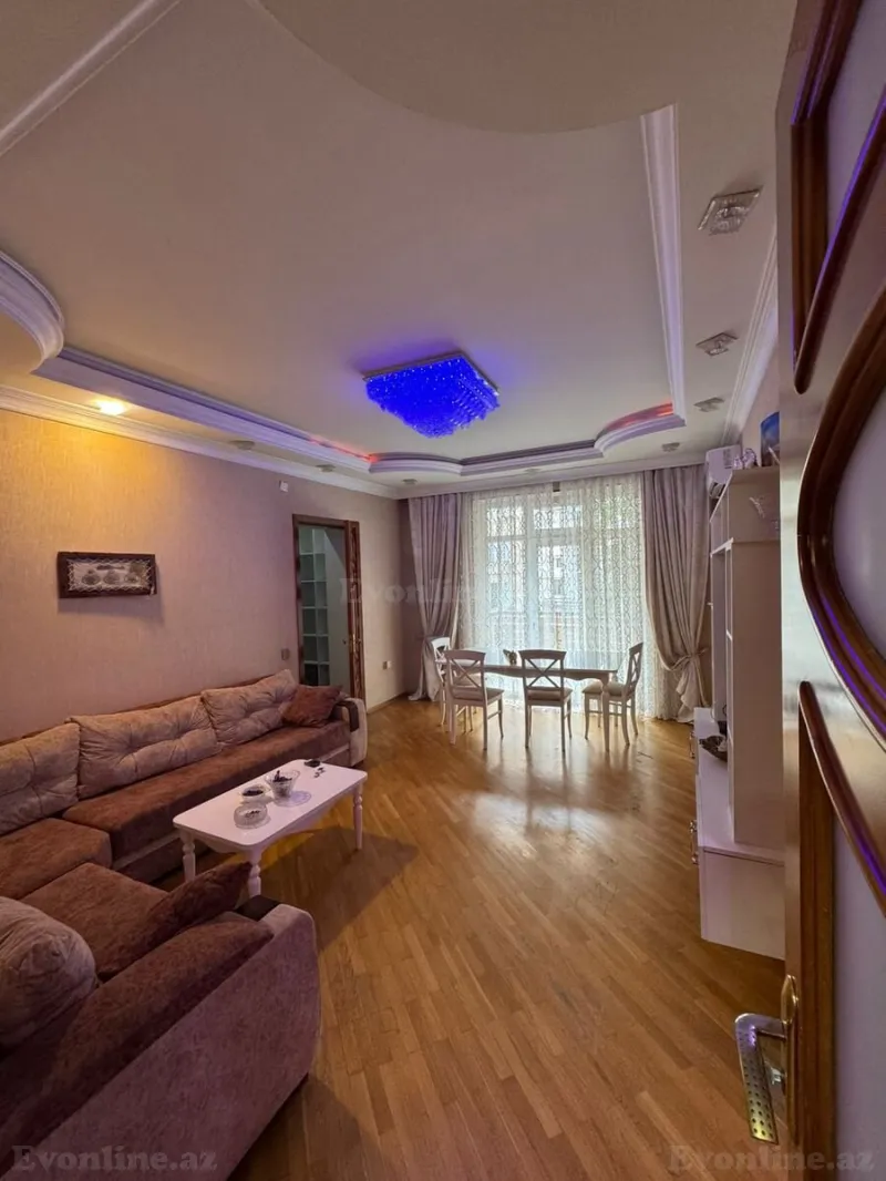 Satılır 4 otaqlı Mənzil Köhnə tikili 100 m² İçərişəhər m. - şəkil 2