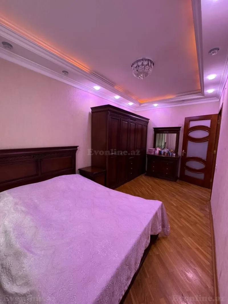 Satılır 4 otaqlı Mənzil Köhnə tikili 100 m² İçərişəhər m. - şəkil 5