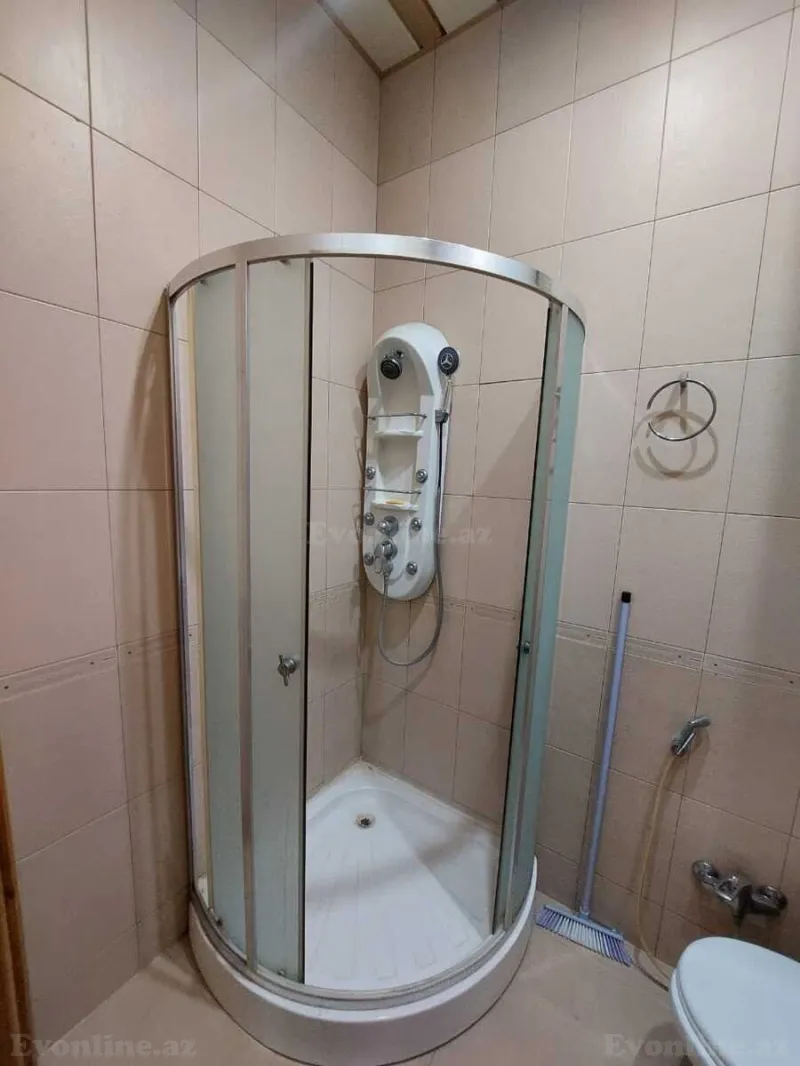 Kirayə verilir 3 otaqlı Mənzil Yeni tikili 141 m² 8 Noyabr m. - şəkil 9