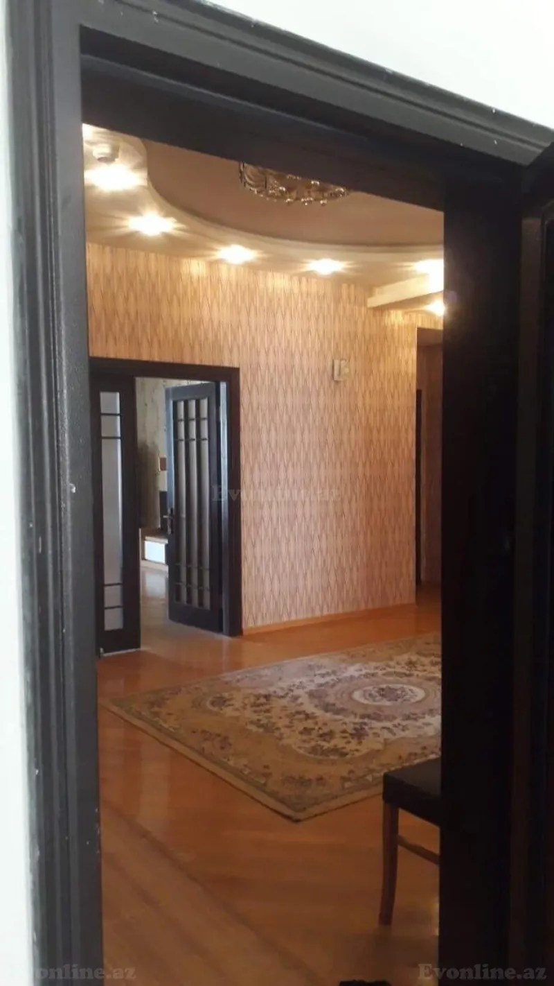 Kirayə verilir 3 otaqlı Mənzil Yeni tikili 150 m² Nəsimi r.