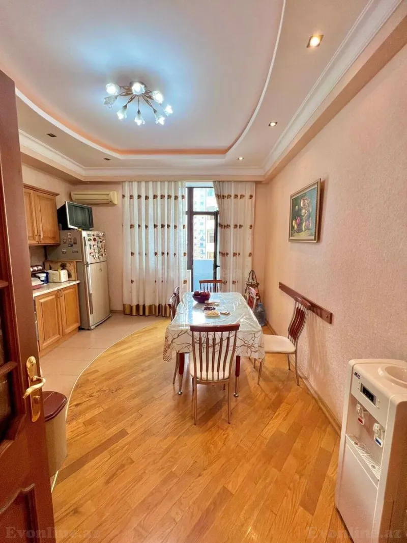 Satılır 3 otaqlı Mənzil Yeni tikili 170 m² Nəsimi r. - şəkil 13