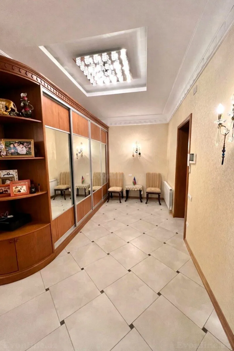 Satılır 3 otaqlı Mənzil Yeni tikili 170 m² Nəsimi r. - şəkil 18