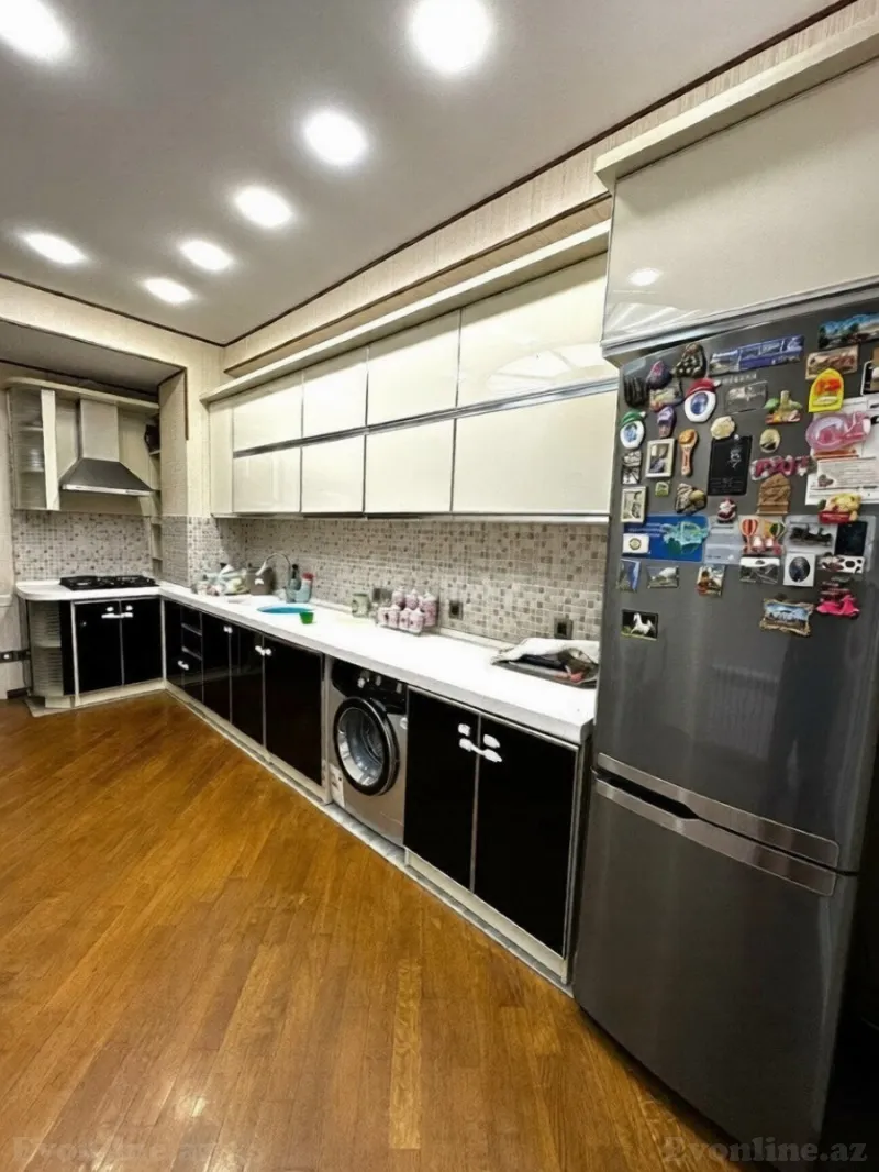 Satılır 3 otaqlı Mənzil Yeni tikili 125 m² İnşaatçılar m. - şəkil 5