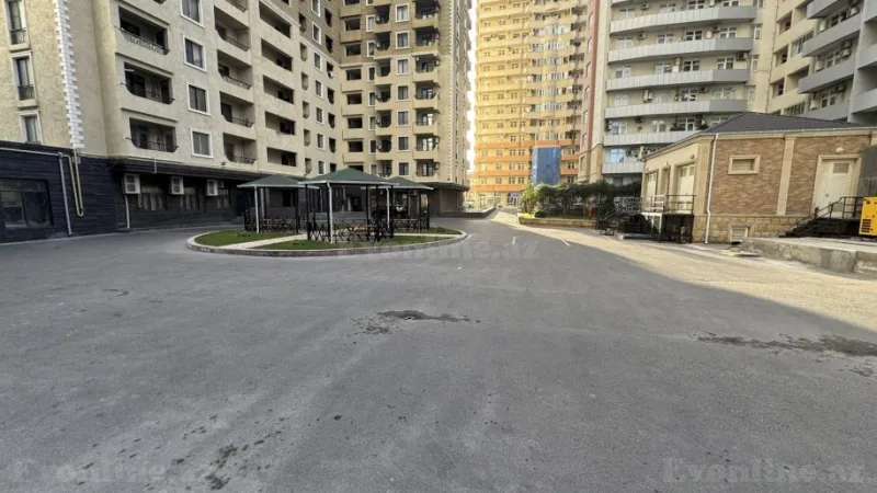 Satılır 4 otaqlı Mənzil Yeni tikili 146 m² Xətai m. - şəkil 3