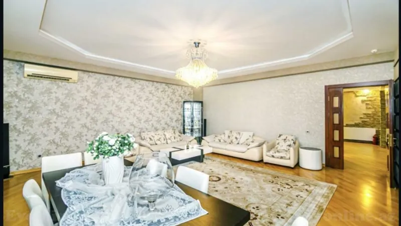 Kirayə verilir 3 otaqlı Mənzil Yeni tikili 220 m² 28 May m.