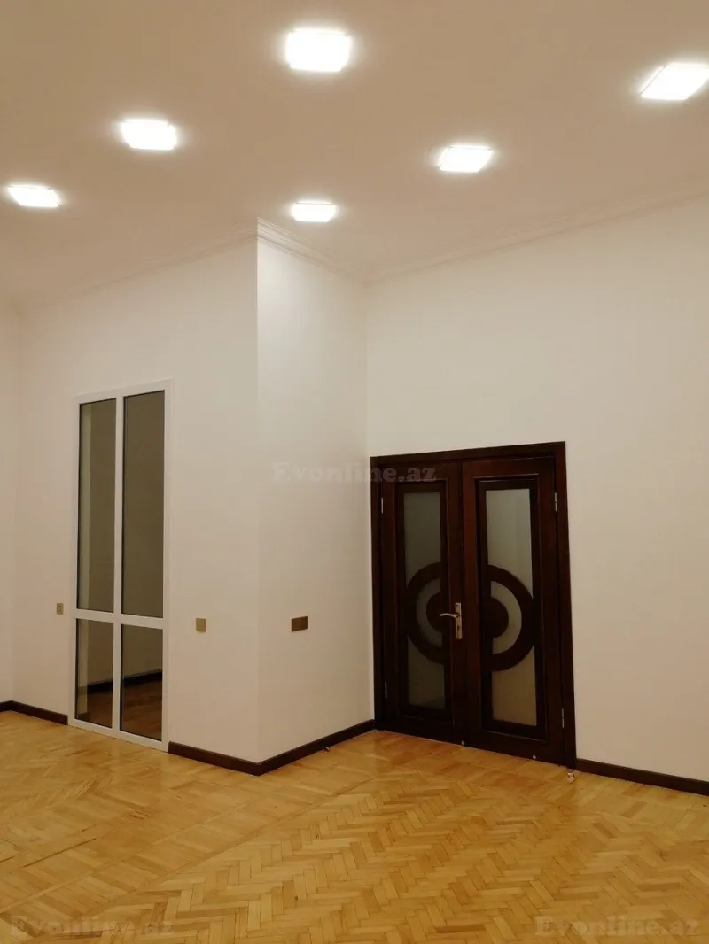 Kirayə verilir Ofis 110 m² 28 May m. - şəkil 10