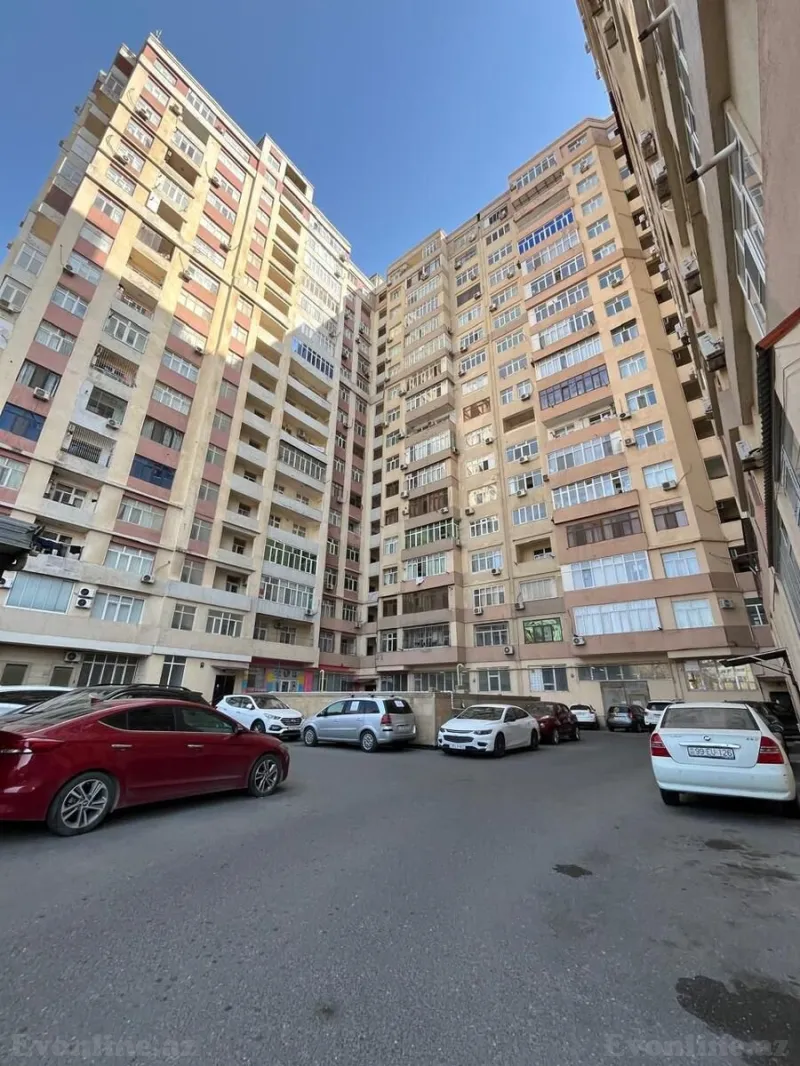 Satılır 3 otaqlı Mənzil Yeni tikili 134 m² 3-cü mikrorayon