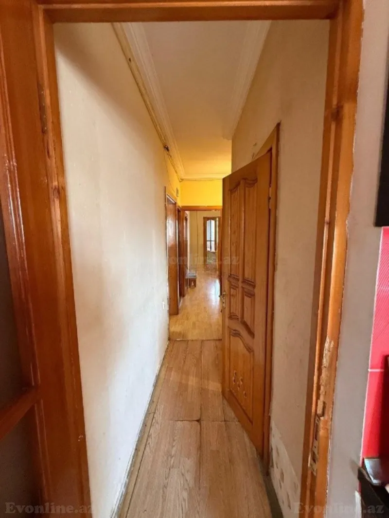 Satılır 2 otaqlı Mənzil Köhnə tikili 65 m² Gənclik m. - şəkil 8