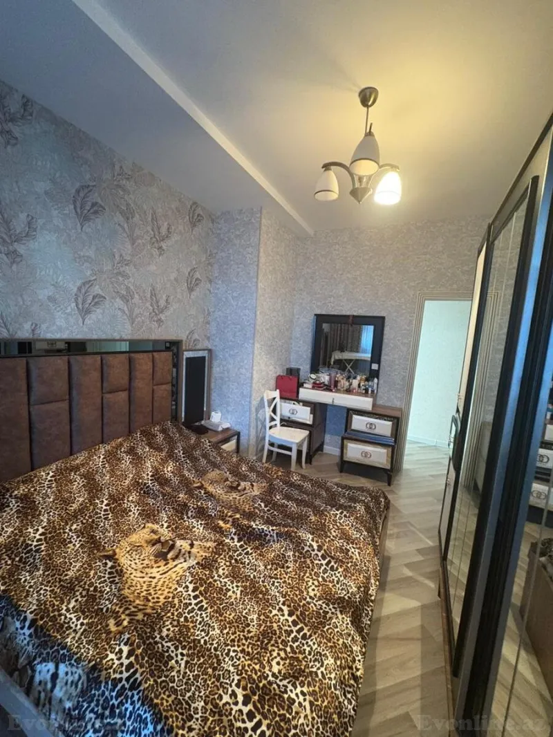 Kirayə verilir 3 otaqlı Mənzil Yeni tikili 88 m² İnşaatçılar m. - şəkil 4